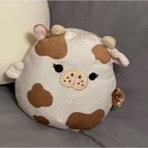 Mopey 5” Seacow Squishmallow scented mystery bag